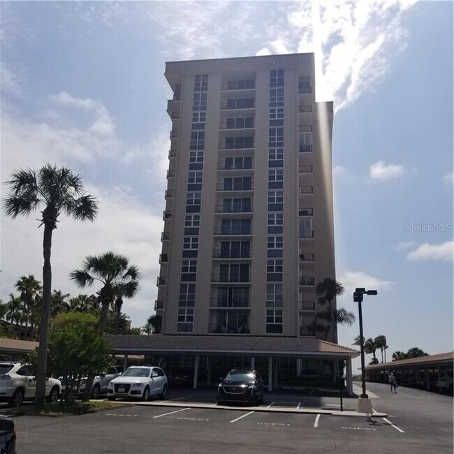Foto del edificio - 1212 Benjamin Franklin Dr