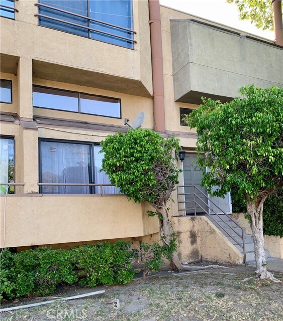 Foto del edificio - 1701 Cedar St