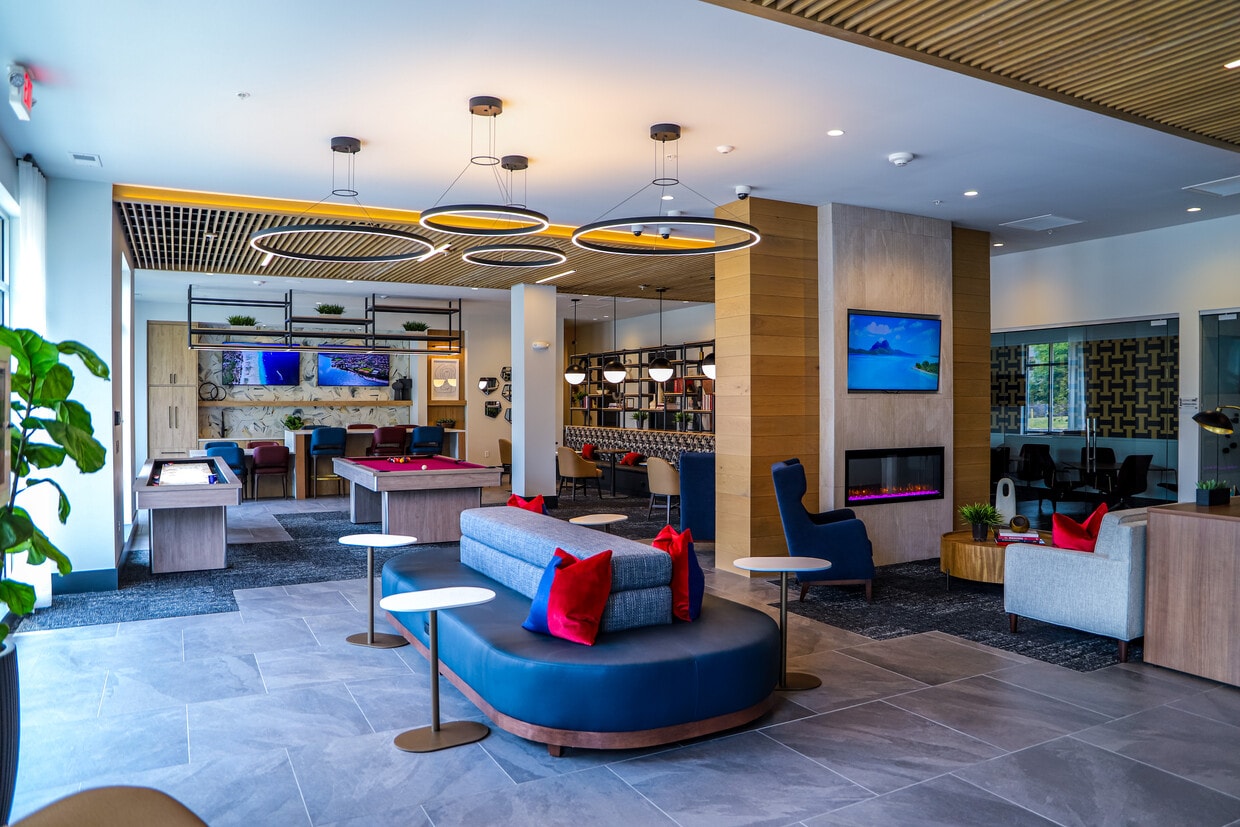 Legacy202 Luxury Student Housing 202 E Daniel St Champaign, IL