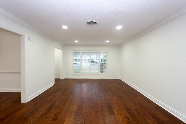 Building Photo - 4839 McDermed Dr
