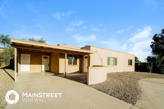 Building Photo - 6440 N Ave Pina