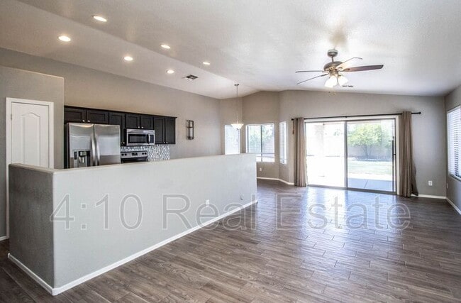 Building Photo - 4650 S Greythorne Way