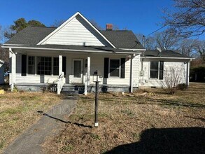 Building Photo - 329 Southall St