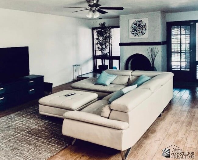 Foto del edificio - 3533 S Cholla Dr