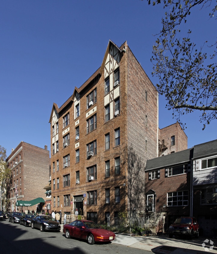 22 Gifford Ave, Jersey City, NJ 07304 Apartments in Jersey City, NJ