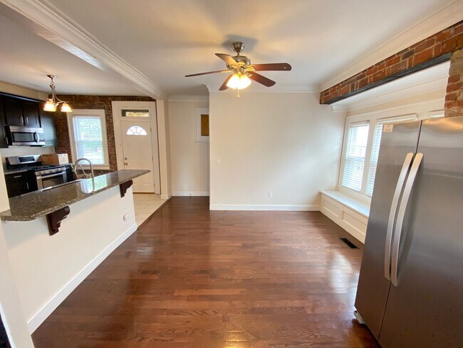 Foto del edificio - 1475 Worthington St
