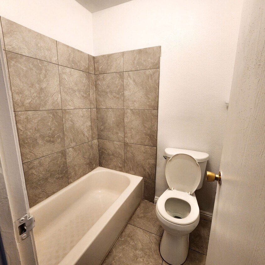 184 Judy Ct Unit CE, Henderson, NV 89015 Apartments in Henderson, NV