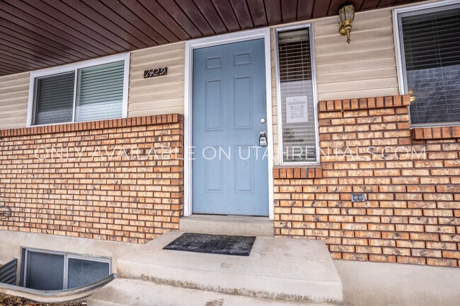 Building Photo - 1429 N 800 W