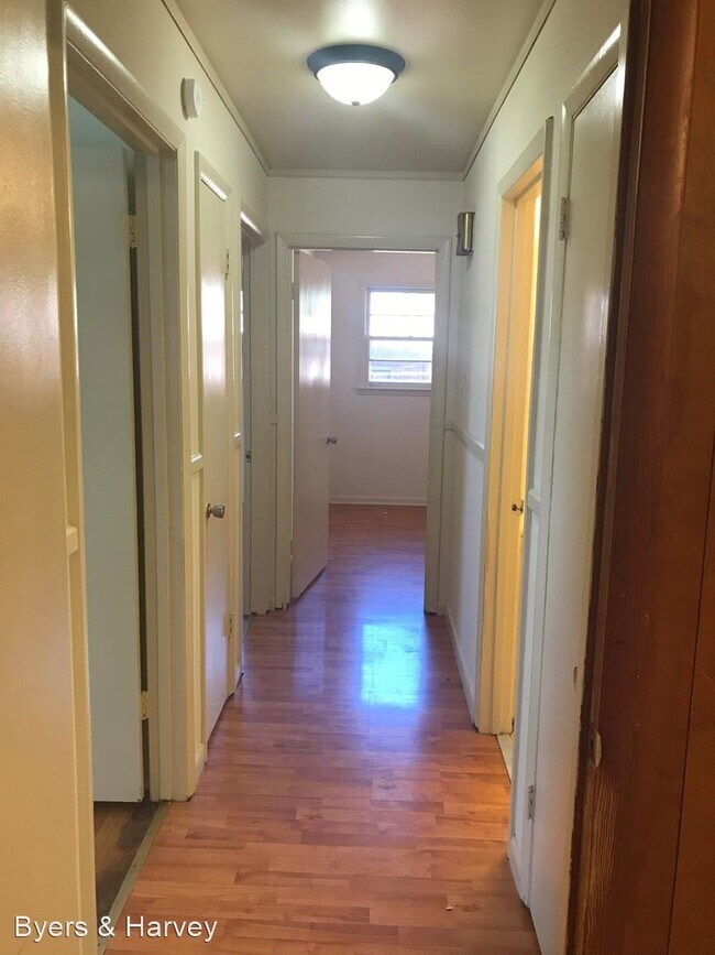 Building Photo - 3 br, 1.5 bath House - 127 Brandywine Drive