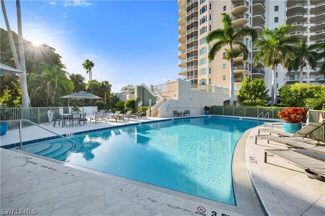 Building Photo - 4801 Island Pond Ct