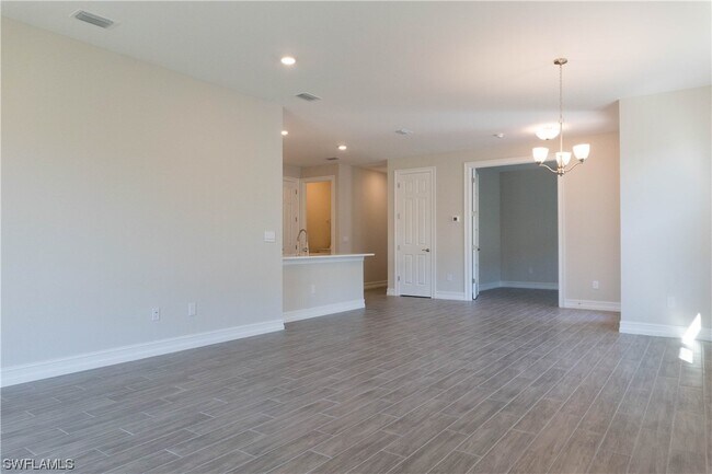 Building Photo - 1070 Enbrook Lp