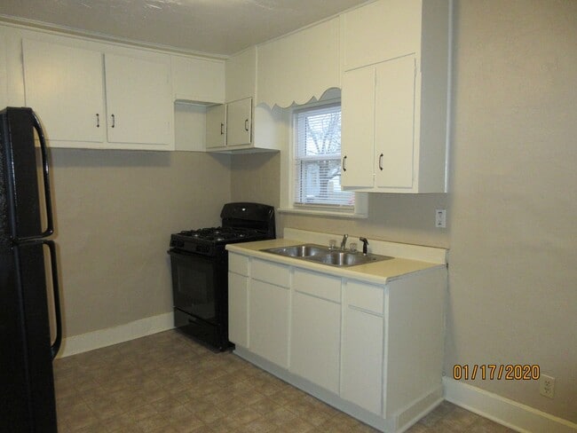 Foto del edificio - 2103 Carlton Ave