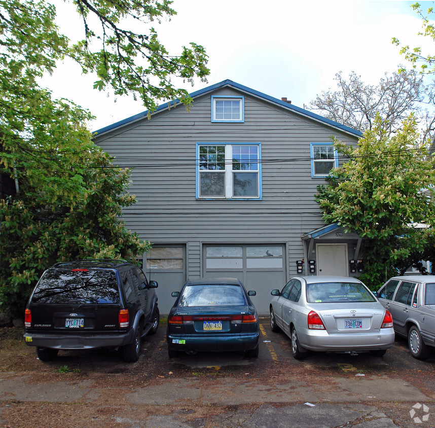 Primary Photo - 320 E 15th Ave
