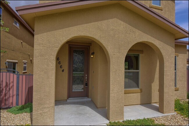 Foto del edificio - 6664 Red Canyon Sage Ln