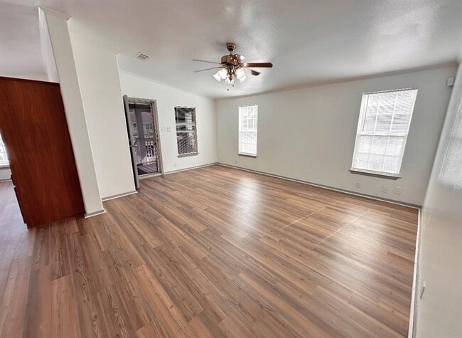 Foto del edificio - 9507 Klondike St