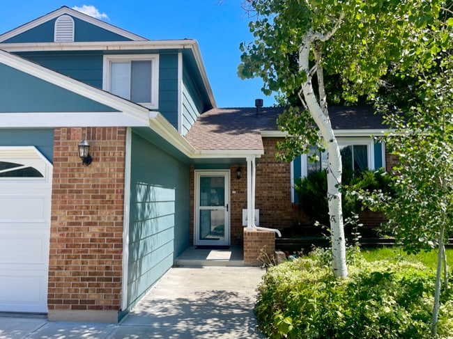 Building Photo - 3130 Colony Dr
