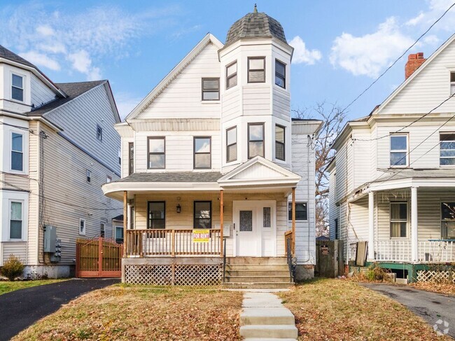 Building Photo - 84 N Allen St