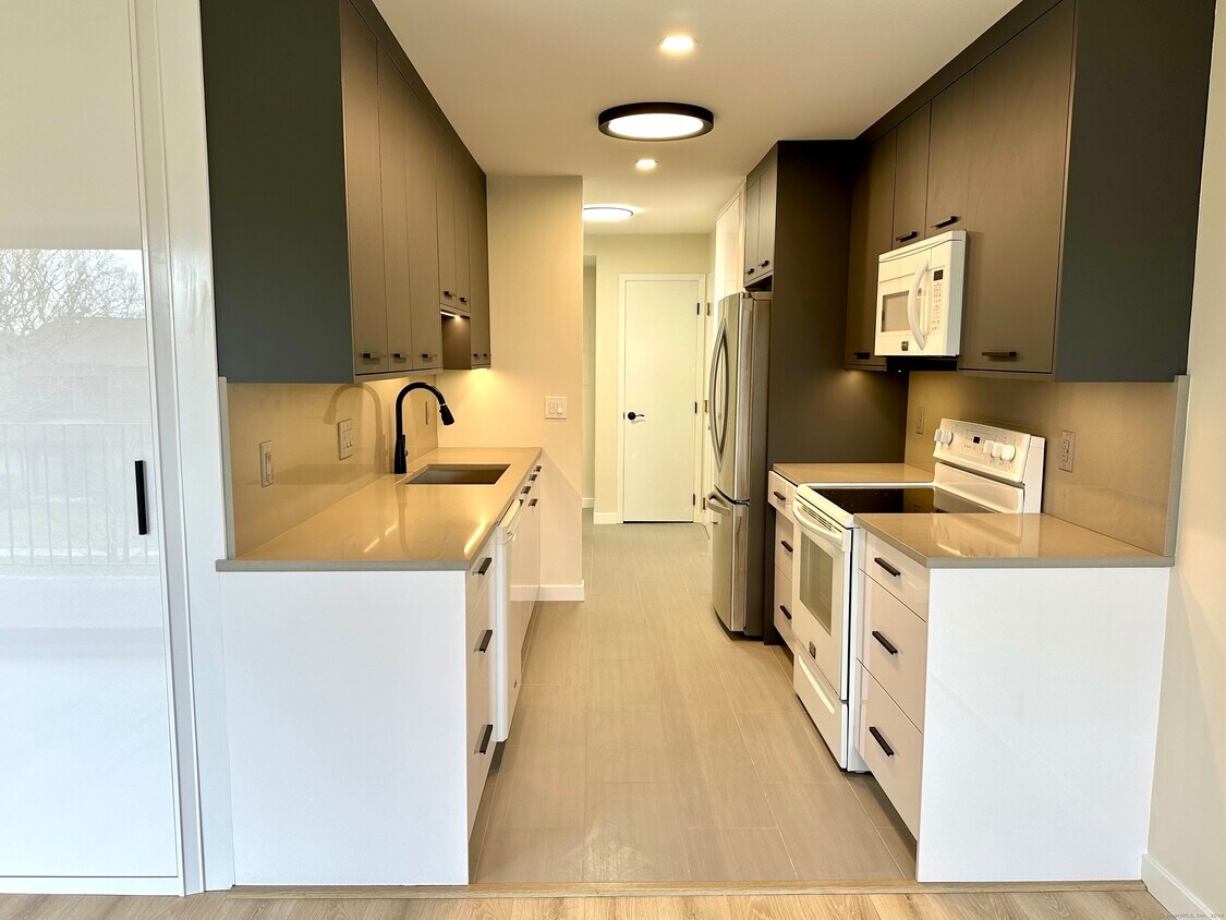 Foto principal - 241 Hamilton Ave