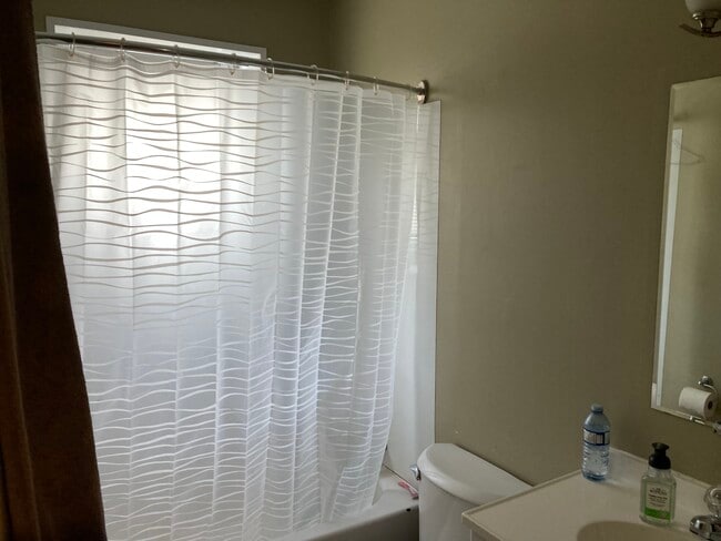 Photo du bâtiment - 434 Palace Rd