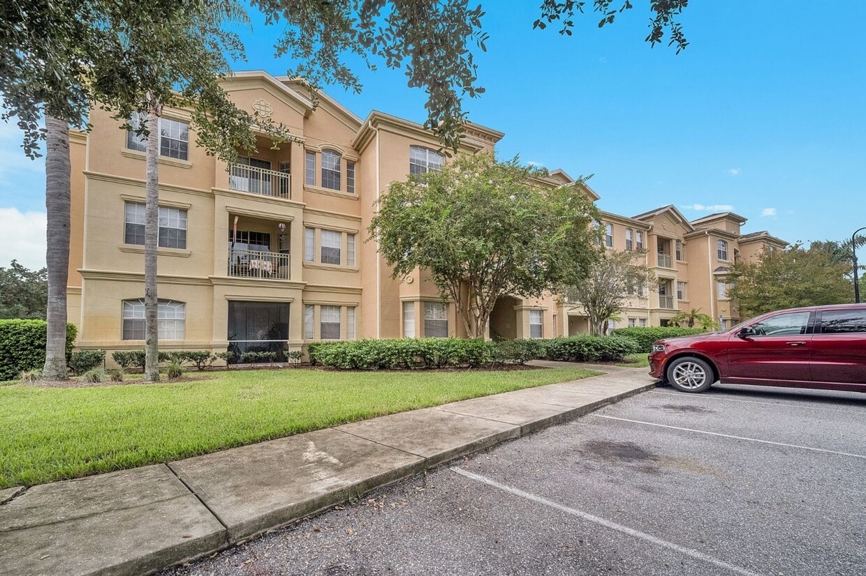 Beautiful 3/2 Condo in Davenport! Water and basic internet included! - Beautiful 3/2 Condo in Davenport! Water and basic internet included!