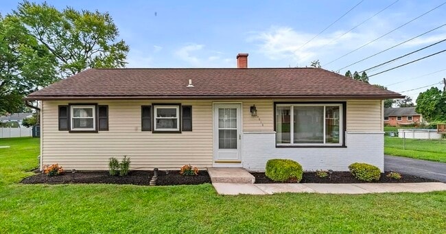 Building Photo - 3818 Oakleigh Dr