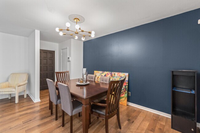 Foto del edificio - 4615 Coronado Dr