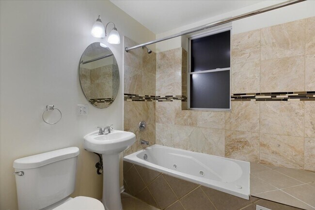 Foto del edificio - 54 E 50th St