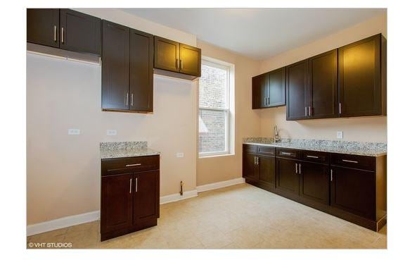 Building Photo - 6707 S Langley Ave