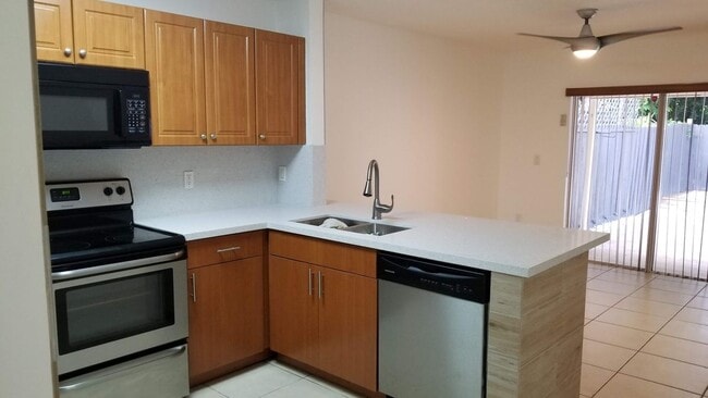 Building Photo - 20554 SW 93rd Ave