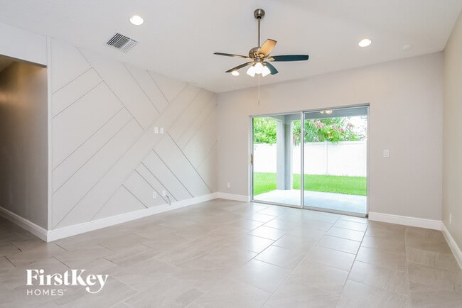 Building Photo - 9309 Oglethorpe Dr