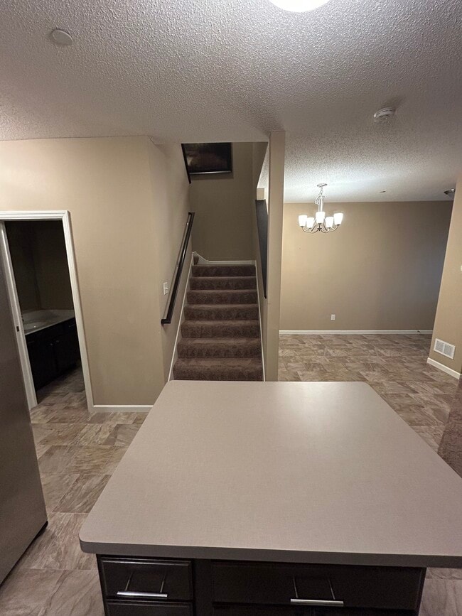 Building Photo - 1010 Van White Memorial Blvd