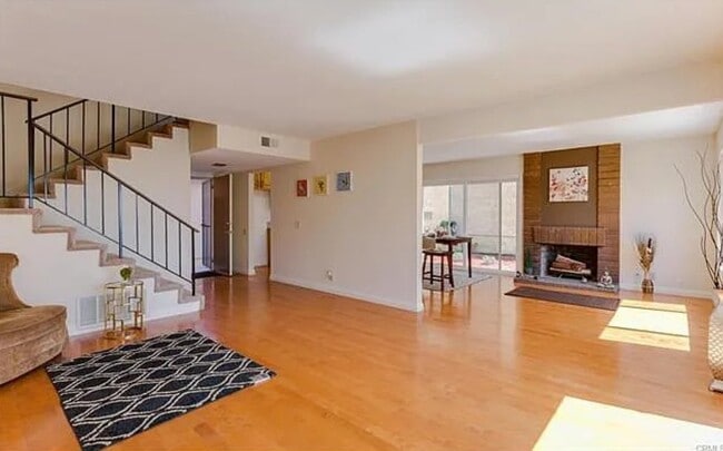Building Photo - 891 W Ashiya Rd