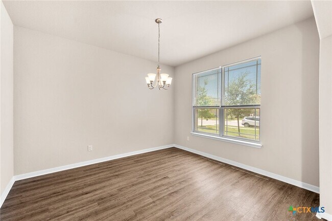 Building Photo - 19217 Elk Horn Dr