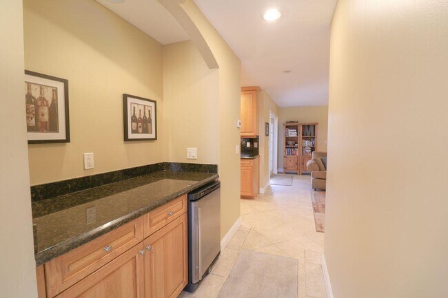 Foto del edificio - 73 Pine Hill Trail W