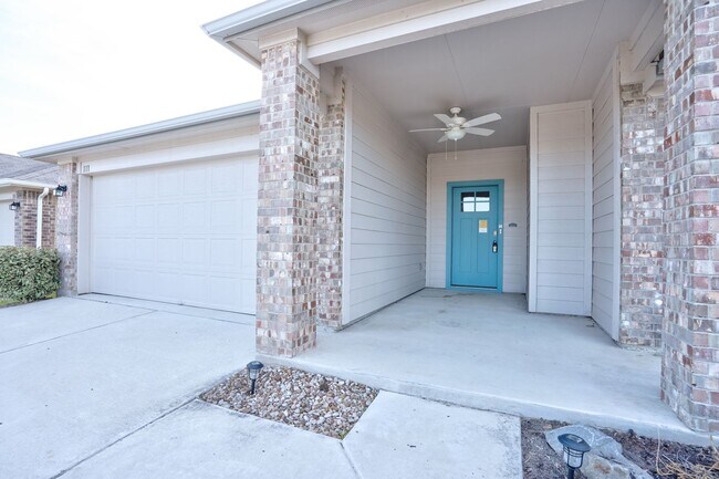 Foto del edificio - Charming 4/BR 2/BA One-Level Home with Spa...