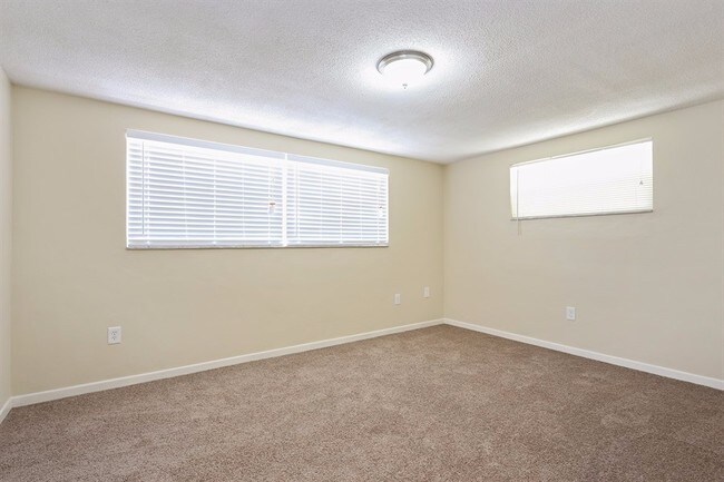 Foto del edificio - 7701 Cumber Dr