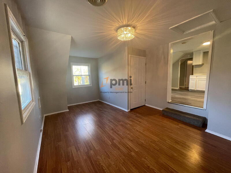 Foto principal - 8000 Lake Shore Dr