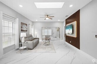 Building Photo - 5730 Parkview Lake Dr