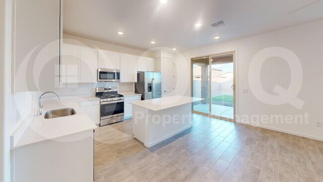 Foto del edificio - 34909 S Lasso Ln