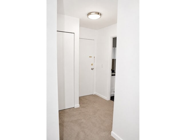 Building Photo - 8640 Citation Dr