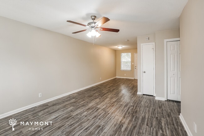 Building Photo - 379 Donna Dr