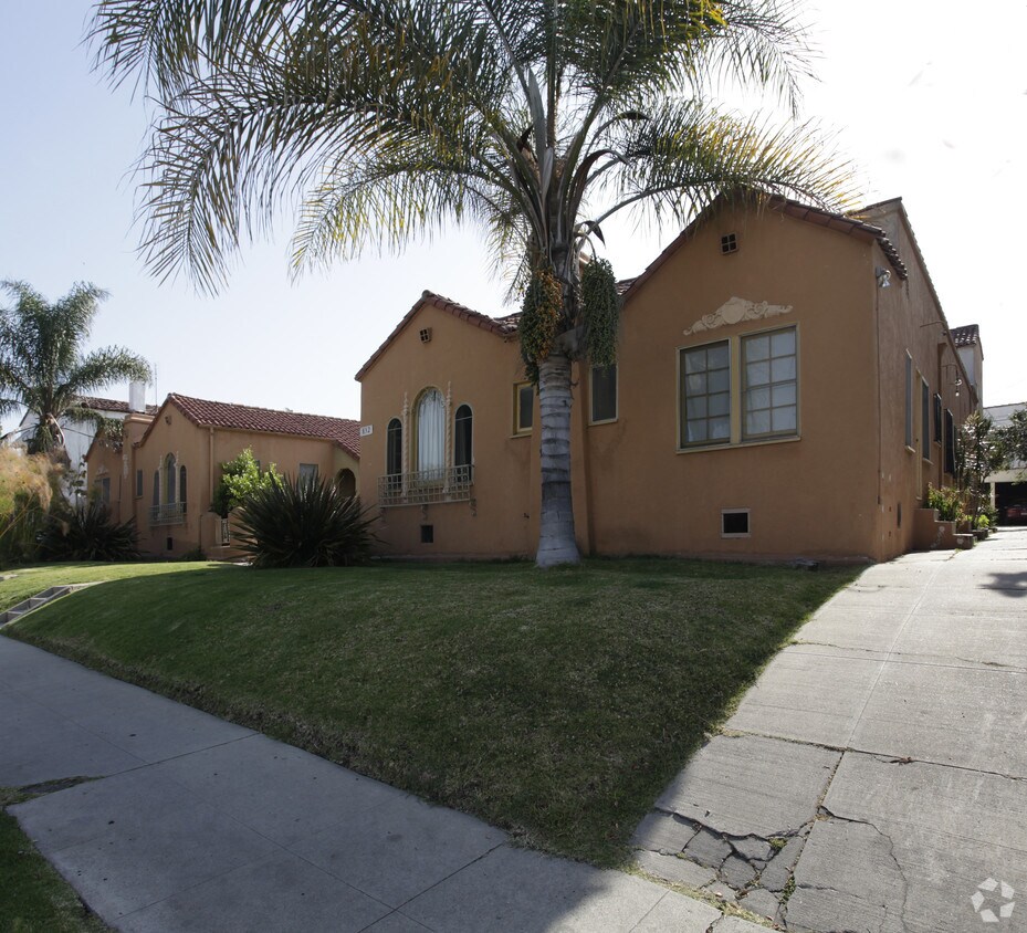 Foto del edificio - 832-840 1/2 N Alta Vista Blvd