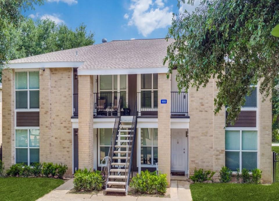 Primary Photo - 1013 Gunnison St