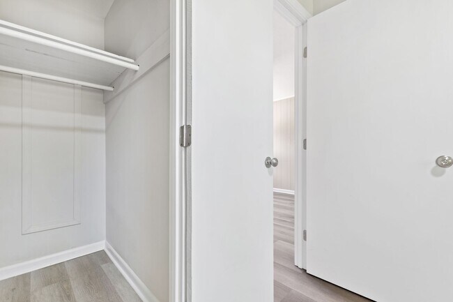 Foto del edificio - 4943 Fieldcrest Dr