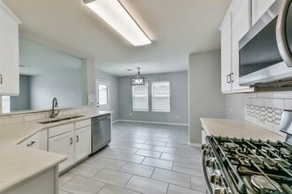 Building Photo - 1217 Quarterhorse Dr Building Photo - 1217 Quarterhorse Dr