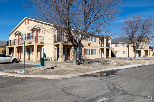 Building Photo - Stonegate Village Apartment Homes