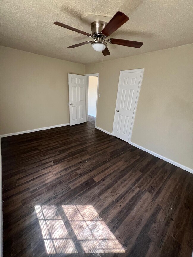 Foto del edificio - 2804 Cornell St