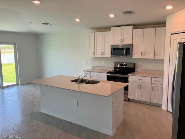 Building Photo - 12235 Savanna Lks Blvd