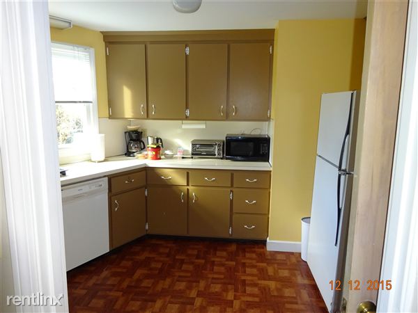 Building Photo - 58 Irving St