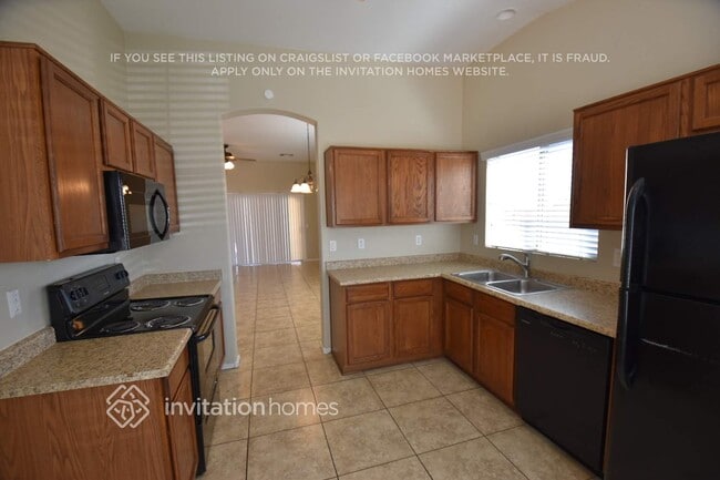 Foto del edificio - 9903 W Trumbull Rd